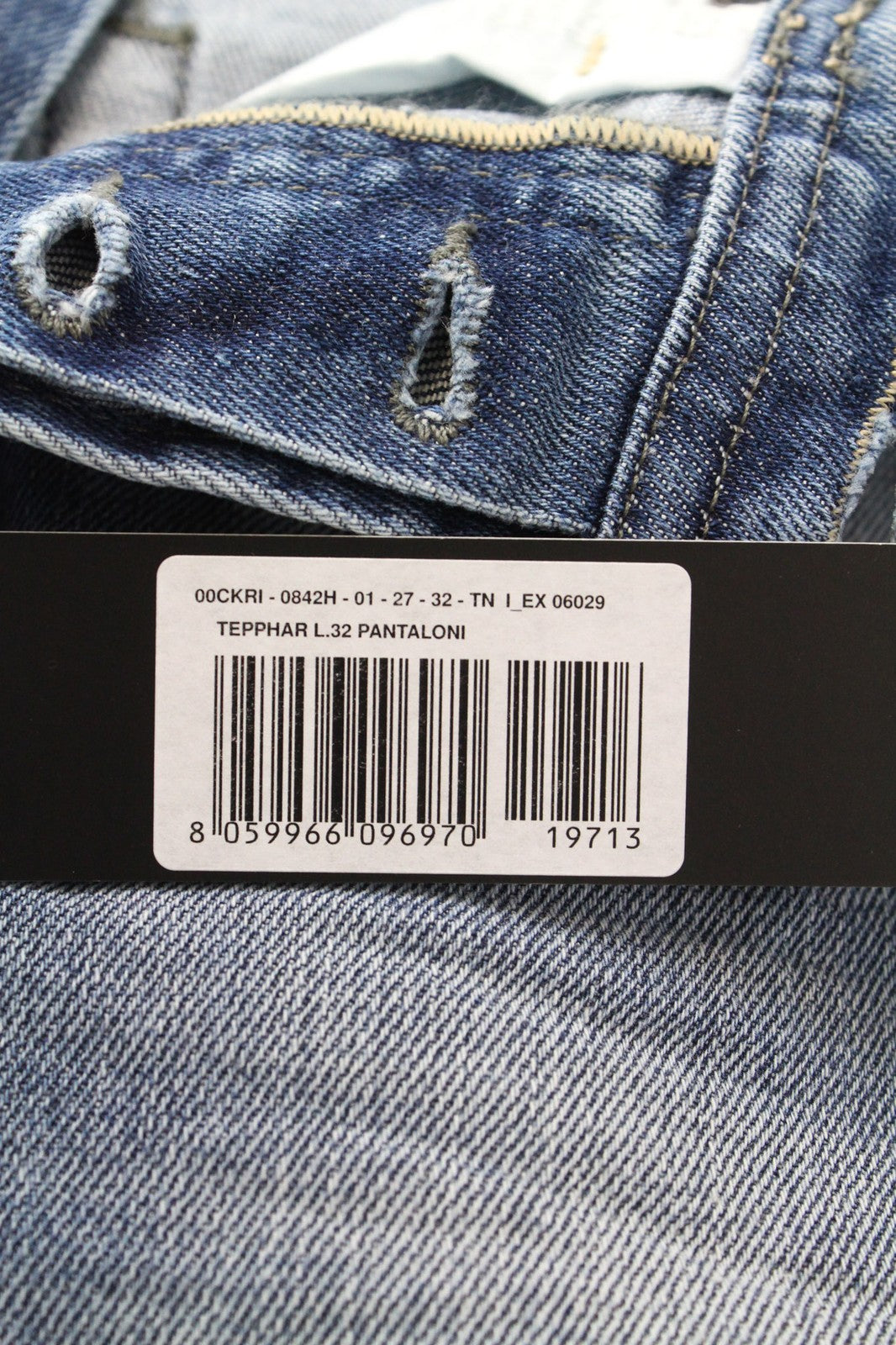 DIESEL Tepphar 0842H W27/L32 Boys Blue Carrot Slim Jeans Button Fly