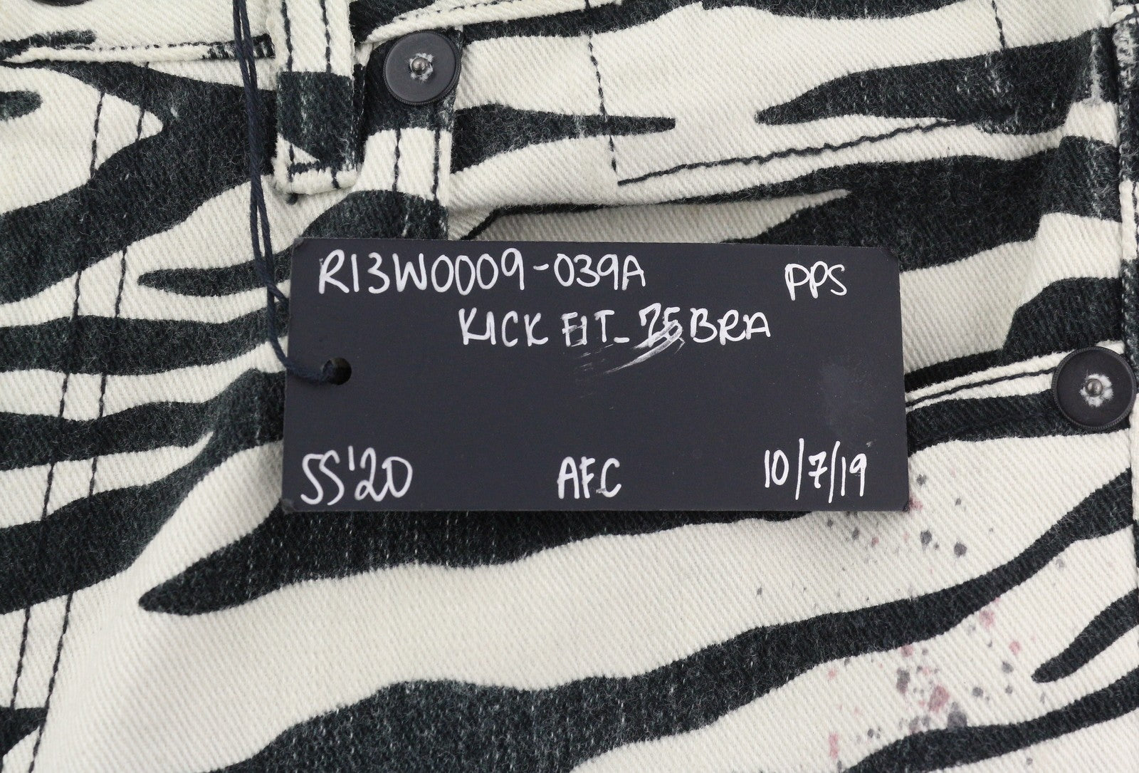 R13 Kick Fit Women Jeans 27 Zebra Print Ankle Length Cropped Flared Fit RRP€499