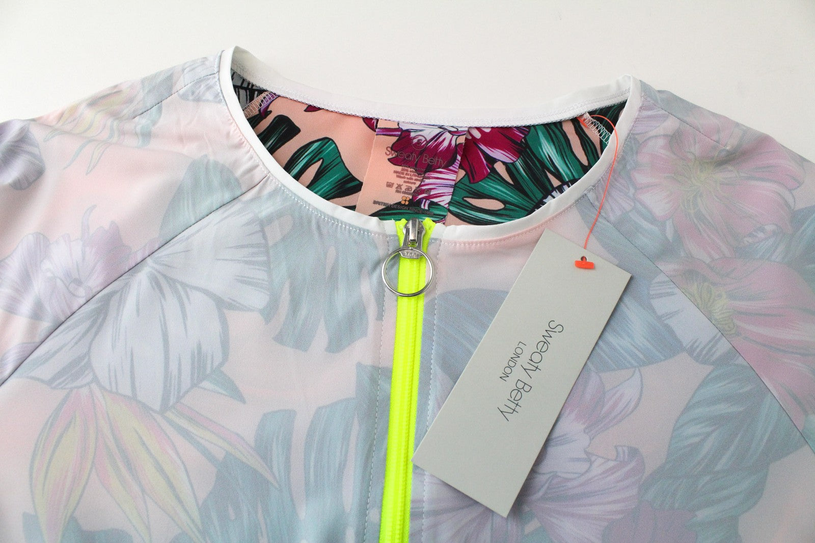 SWEATY BETTY Tournament Women Top S White Floral Cropped Tennis Sport Shirt