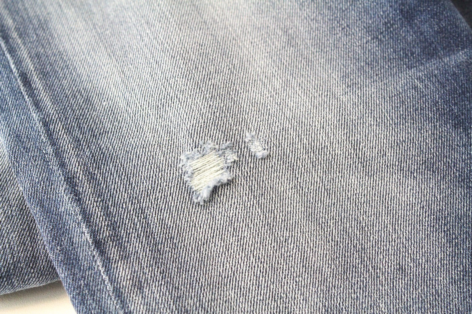 DIESEL D-Bazer 084DD Men's Jeans W29/L34 Blue Washed Cotton Stretch Tapered Fit