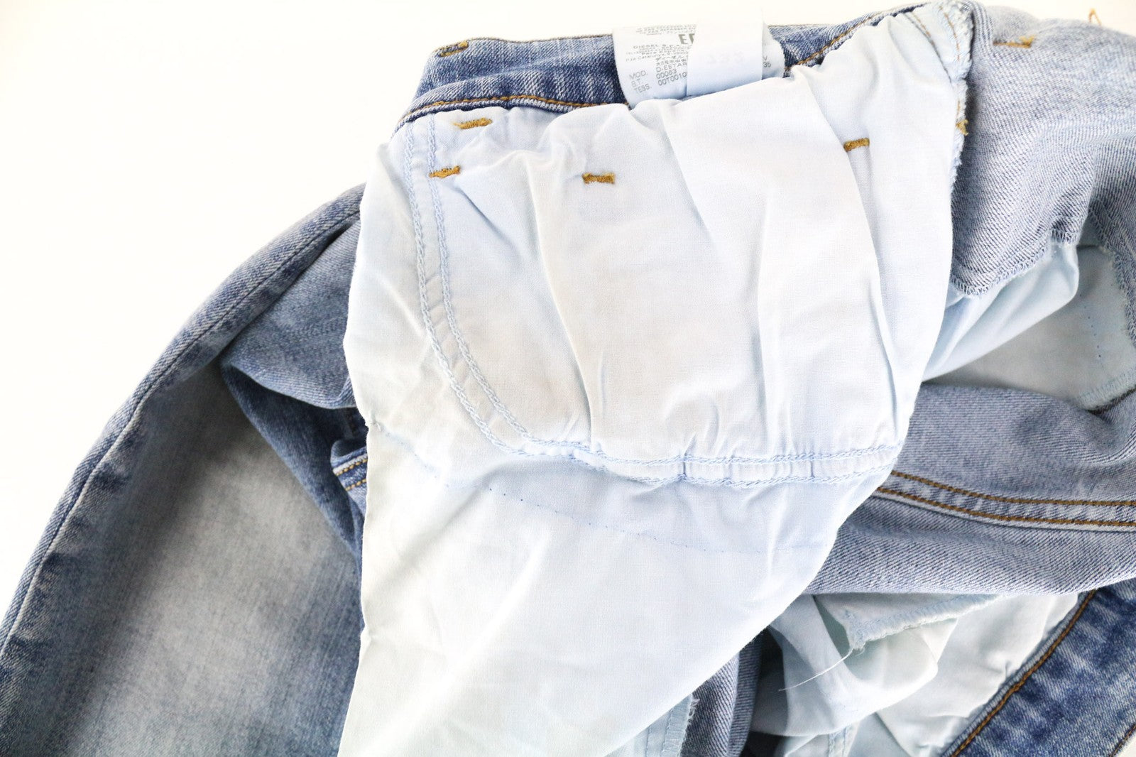 DIESEL D-Eetar 087AV vyriški džinsai W28/L32 morkų smailėjančio kirpimo, mėlyni, tamprūs džinsai 