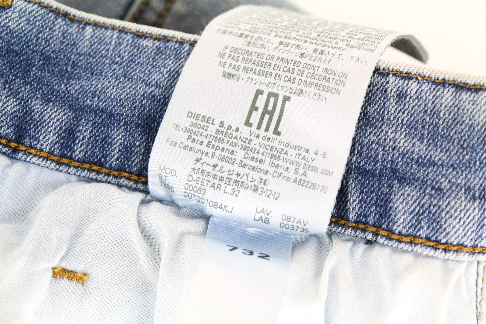 DIESEL D-Eetar 087AV vyriški džinsai W28/L32 morkų smailėjančio kirpimo, mėlyni, tamprūs džinsai 