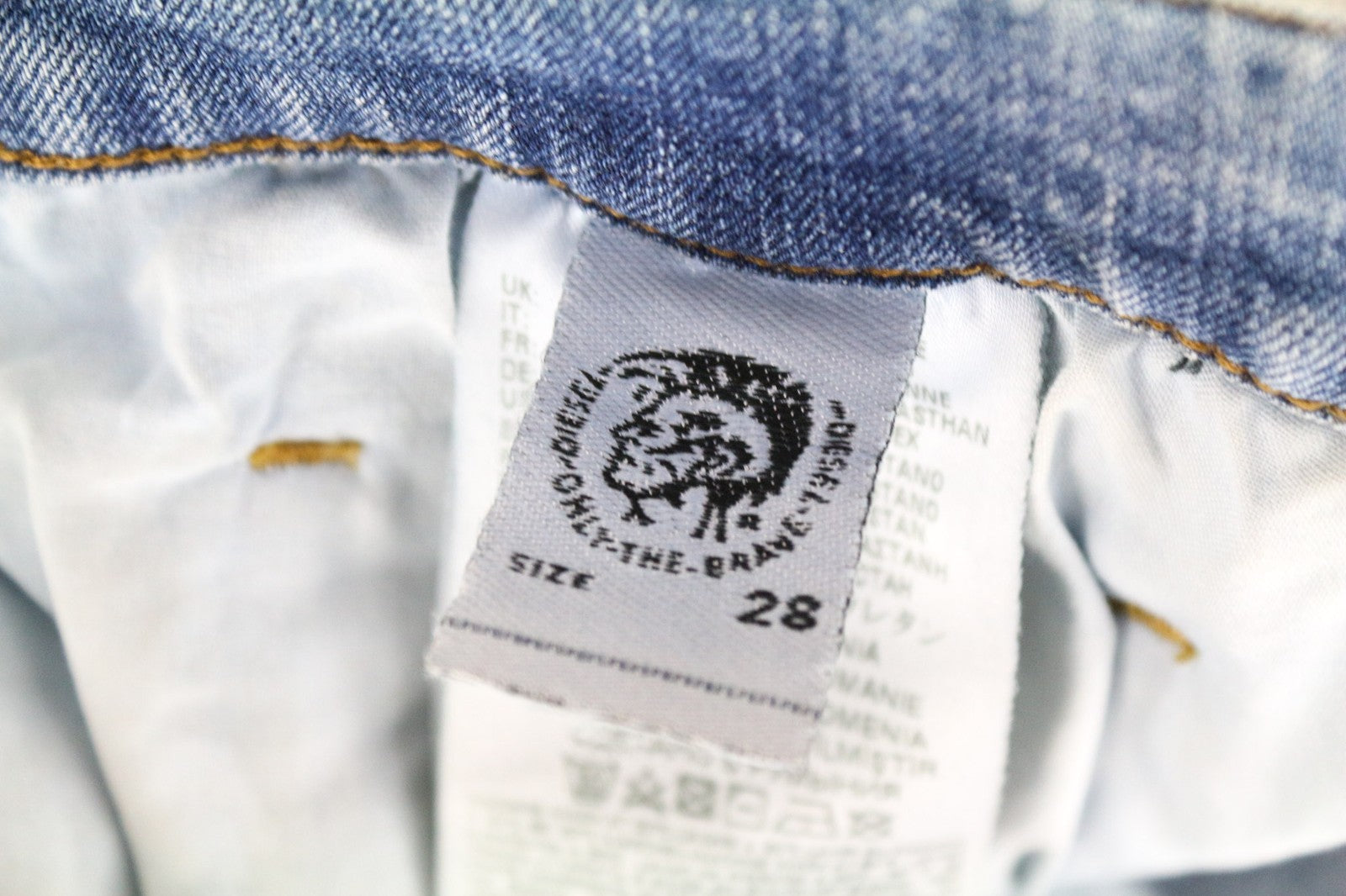 DIESEL D-Eetar 087AV vyriški džinsai W28/L32 morkų smailėjančio kirpimo, mėlyni, tamprūs džinsai 