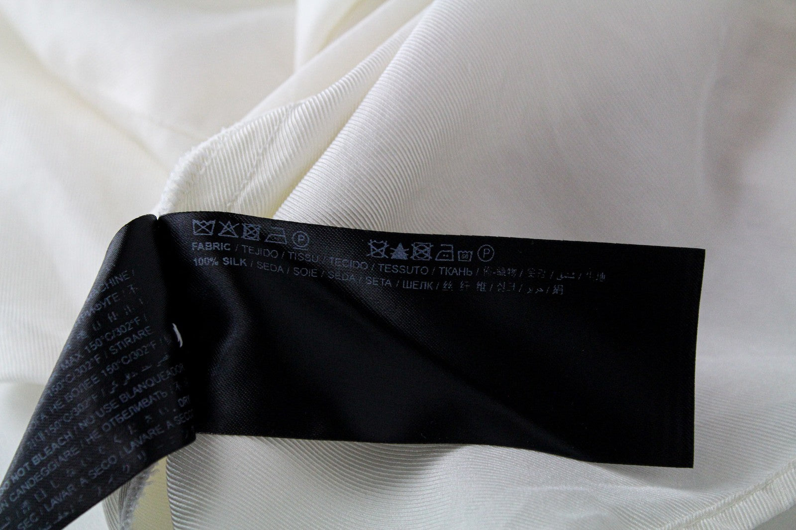 SUISTUDIO Athens Women's UK14 Silk Off-White Button Tank Lightweight