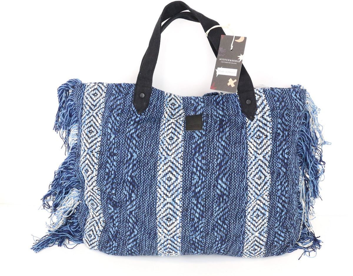 Unbekannte Tasche