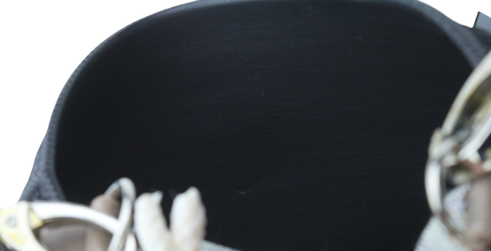 O BAG Swing Women Bag OS Black Textured Silicon Inner Bag Half Moon Crossbody