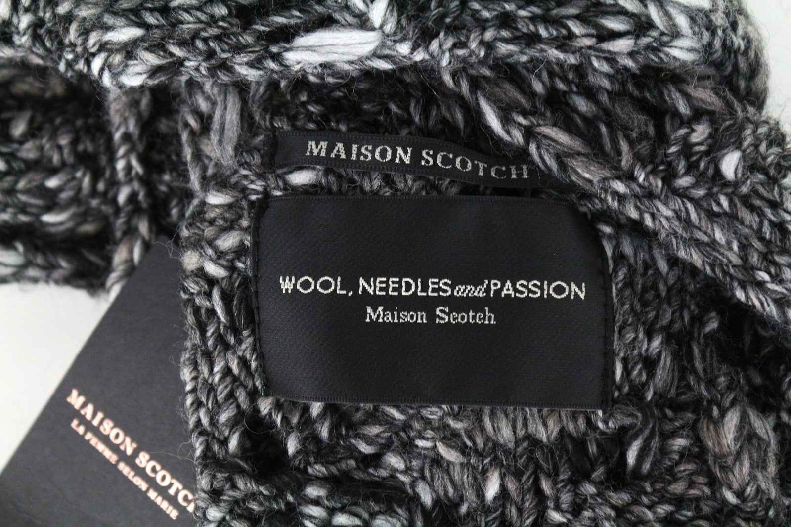 MAISON SCOTCH Women's OS Grey M lange Knitted Tassel Scarf Warm Winter