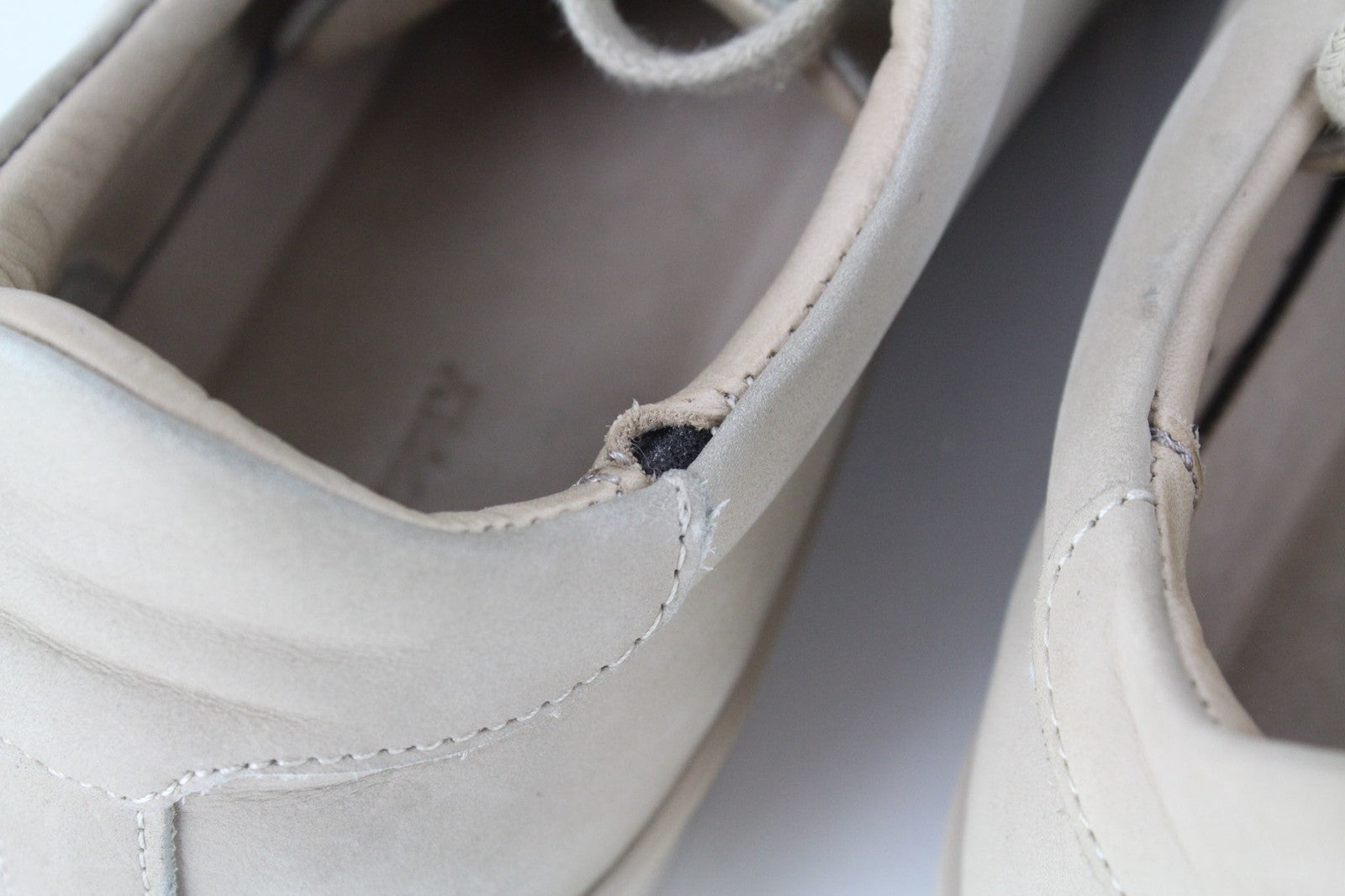 SUITSUPPLY Men's Sneakers EU44 Beige Calf Leather Low-Top Classic Lace Trainers