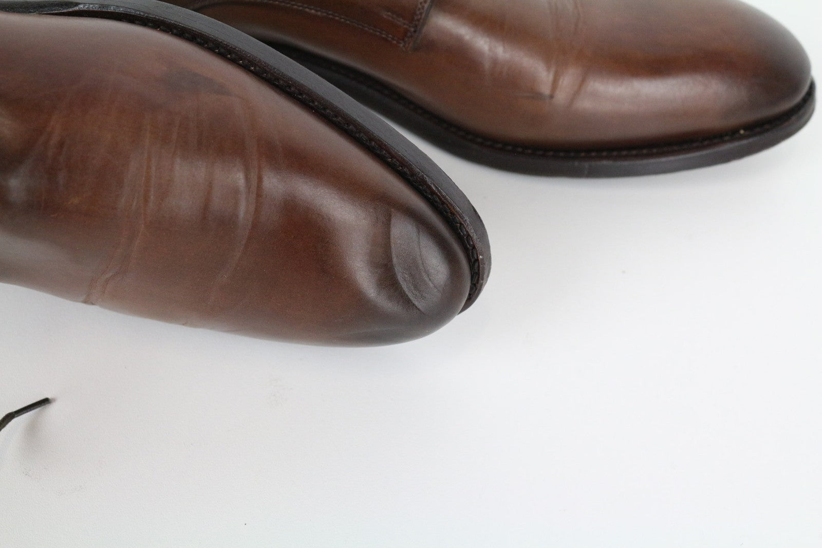 SUITSUPPLY Men's EU44.5 Brown Derby Calf Leather Slim Toe Classic Lace-Up Shoe