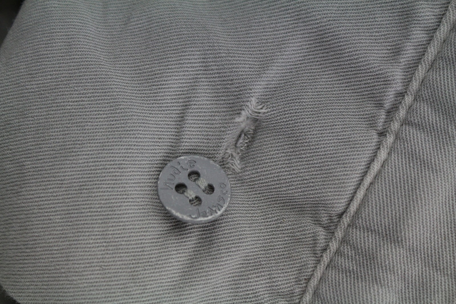 NUDIE JEANS Khaki Regular Men Trousers W32/L34 Gey Moon Dust Distress Chino*