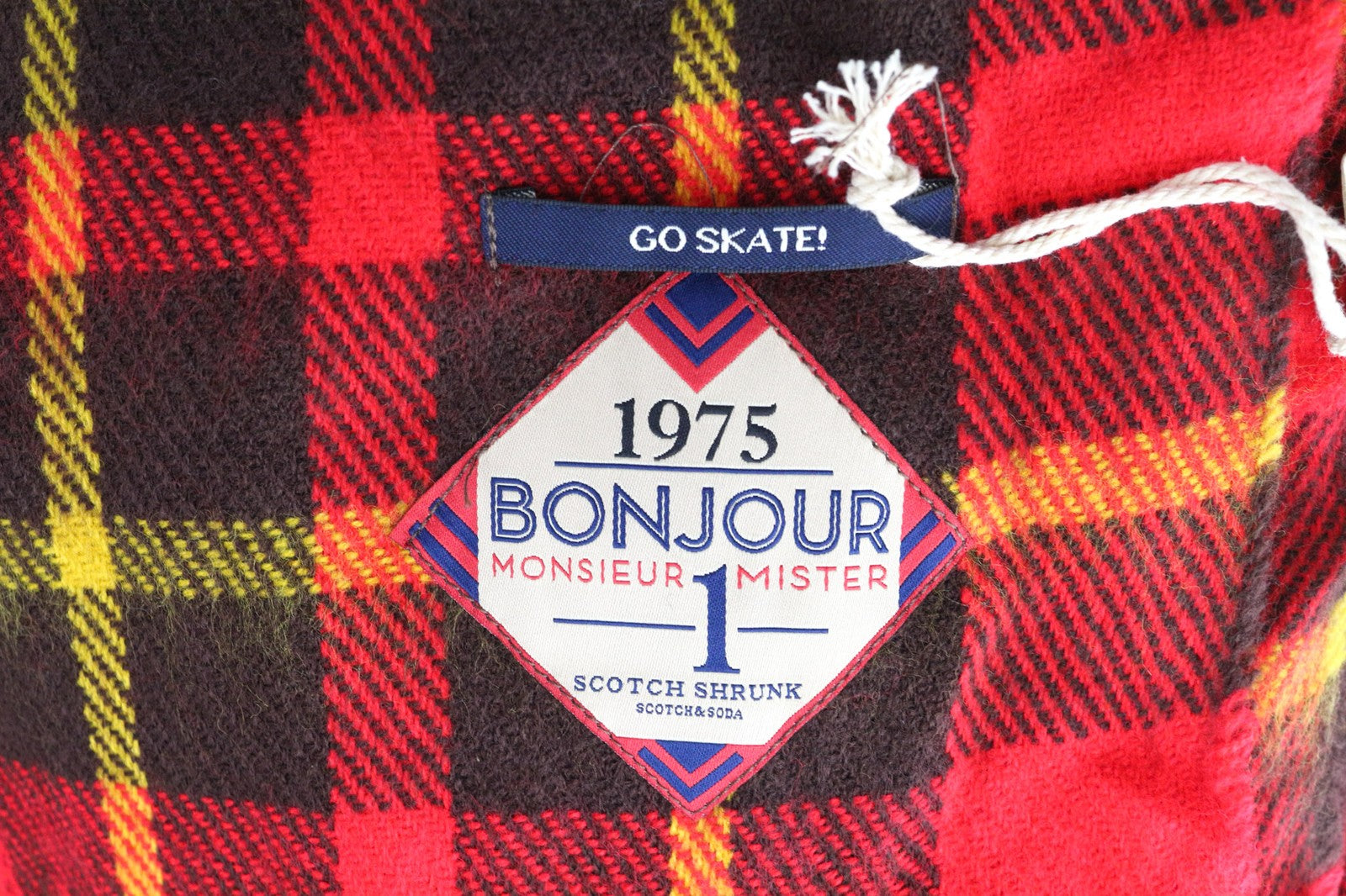 SCOTCH SHRUNK Boys OS Red Yellow Check Scarf with Tassel Fringe