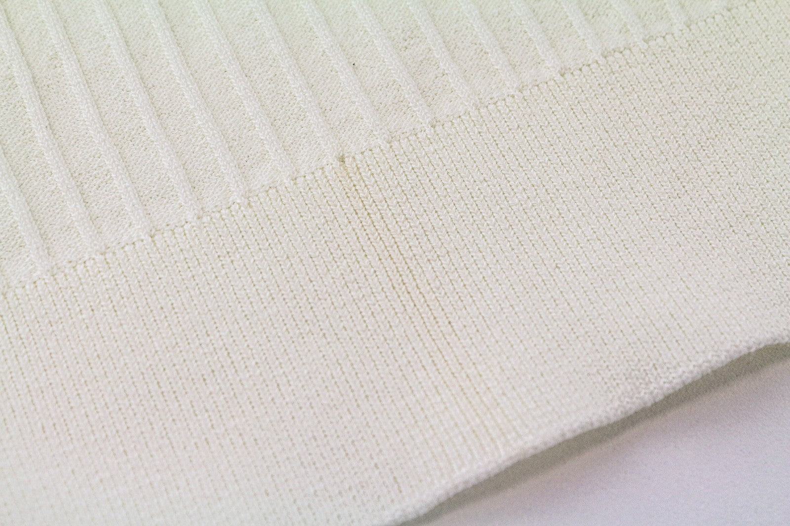 SUISTUDIO Randy Women's Tee XL Off-White Rib Knit Slim Cotton Crew Neck