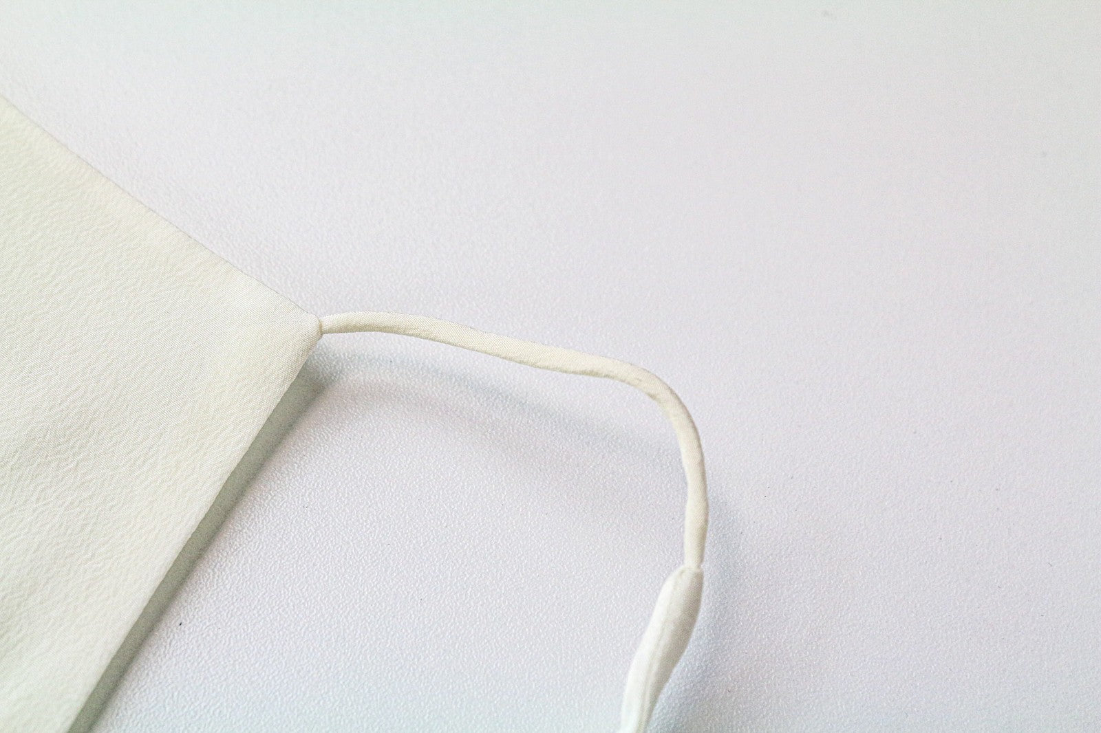 SUISTUDIO Rickie Women's Top UK10 Off-White Silk Slim V-Neck Sleeveless Camisole