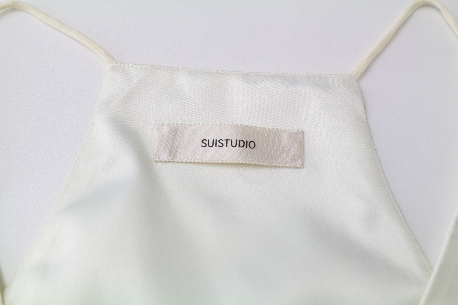 SUISTUDIO Rickie Women's Top UK10 Off-White Silk Slim V-Neck Sleeveless Camisole
