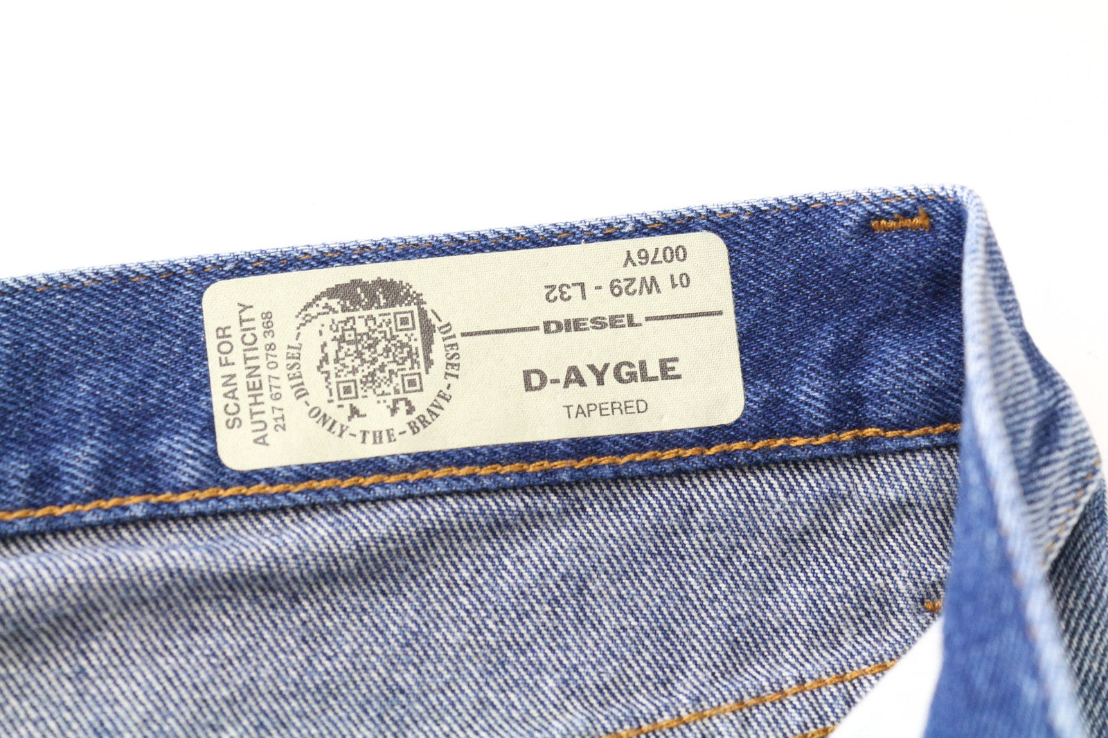 DIESEL D-Aygle 0076Y Men's Jeans W29/L32 Blue Tapered Cut Non-Stretch Buttoned