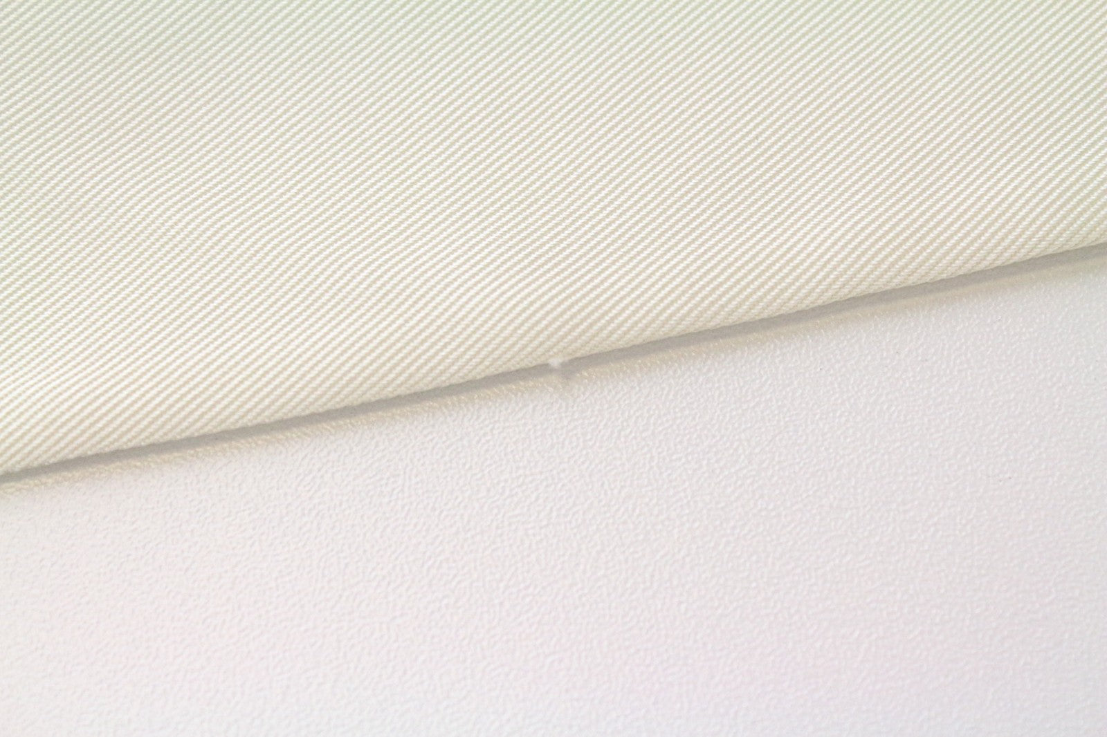 SUISTUDIO Alaska Women's Top UK8 Cream Silk Blend Slim Split Neck Tie Blouse