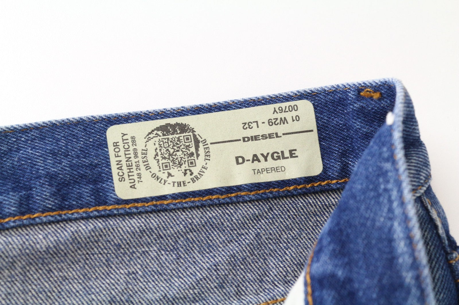 DIESEL D-Aygle 0076Y Men's Jeans W29/L32 Blue Buttoned Non-Stretch Tapered Fit