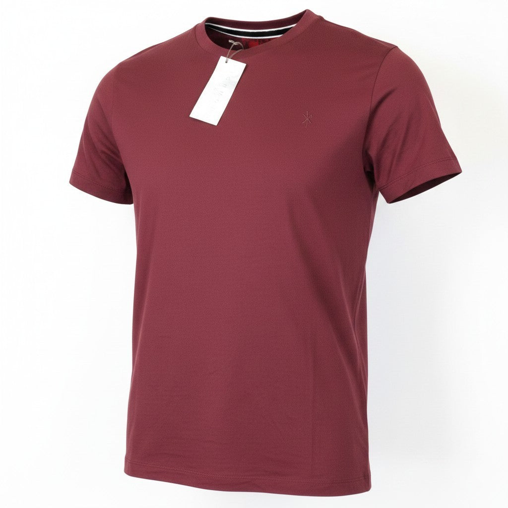 Rotes Twill-T-Shirt