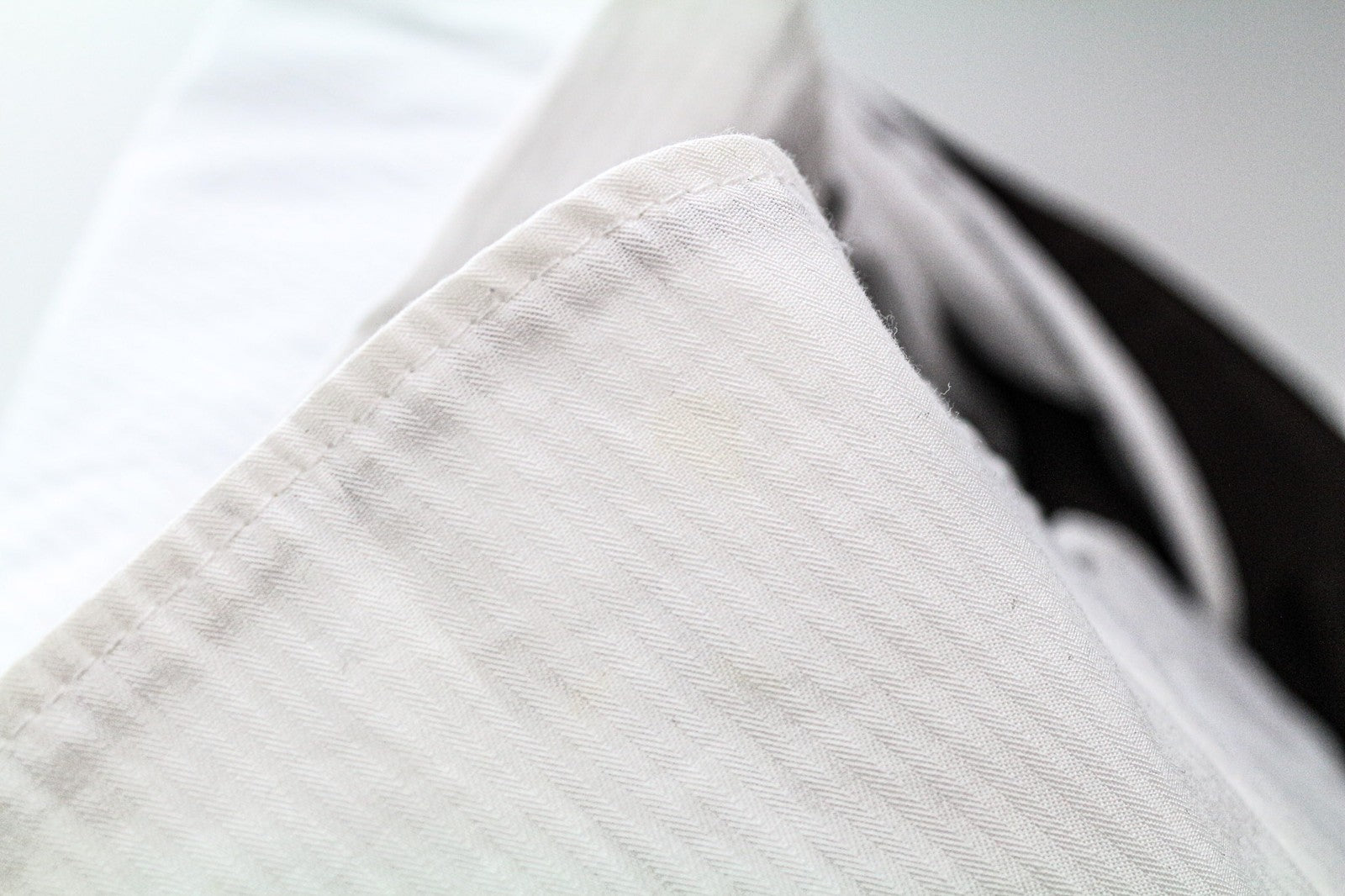 SUITSUPPLY Ames Pleat Men's Trousers UK30R Dark Brown Pure Linen Slim Drawstring