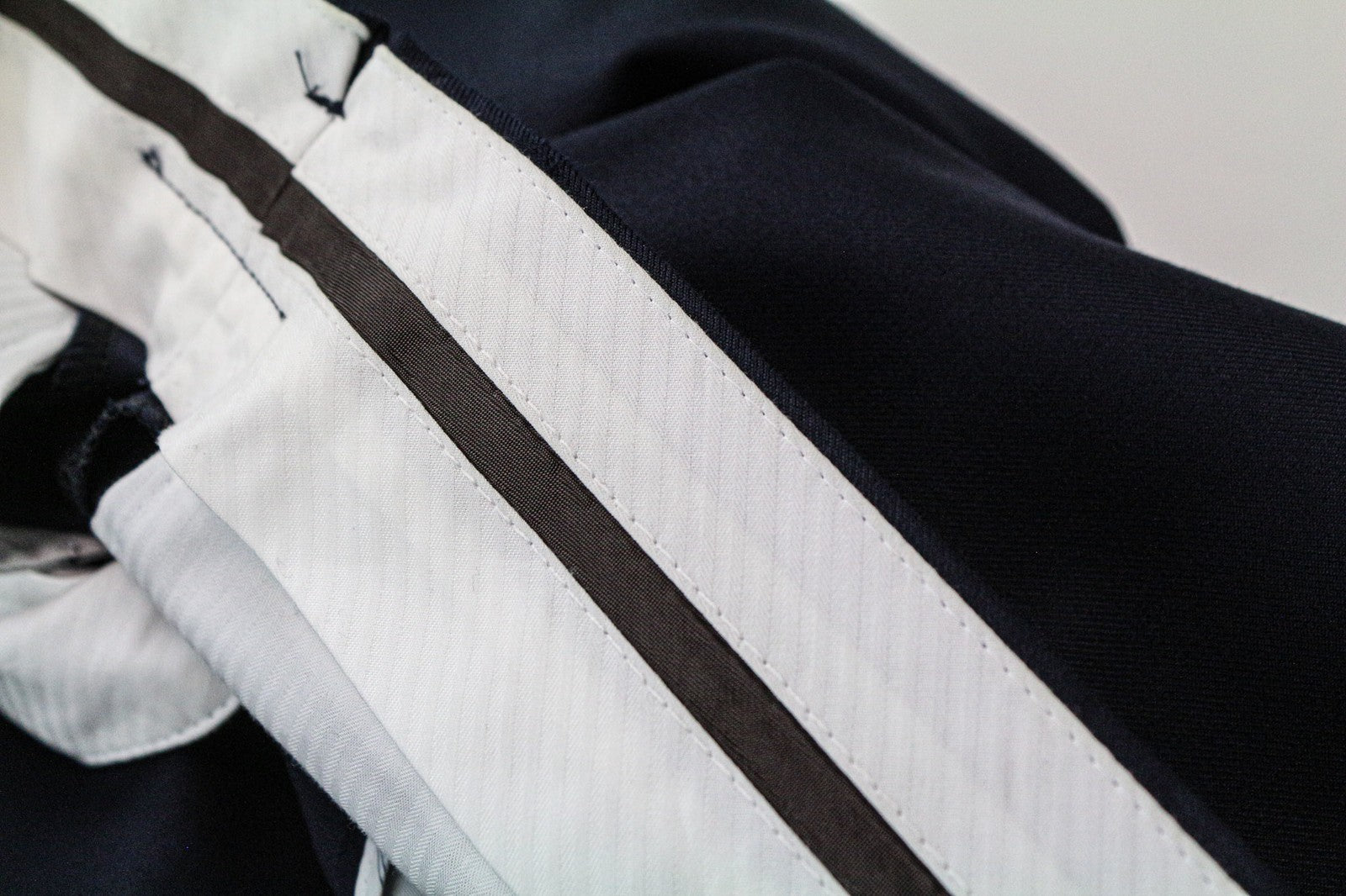 SUITSUPPLY Brescia Men's Trousers UK38R Navy Blue Pure Wool Pleated Formal