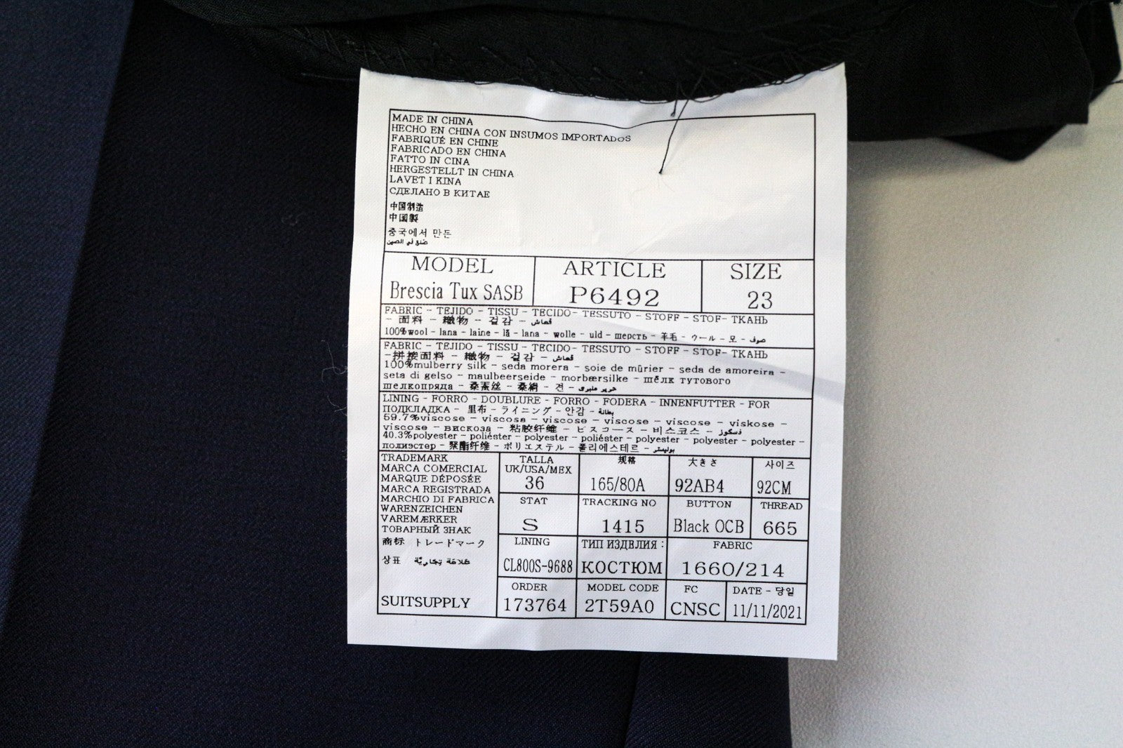 SUITSUPPLY U-Neck Men Suit UK36S Navy Slim 2-Piece Wool Tuxedo Classic