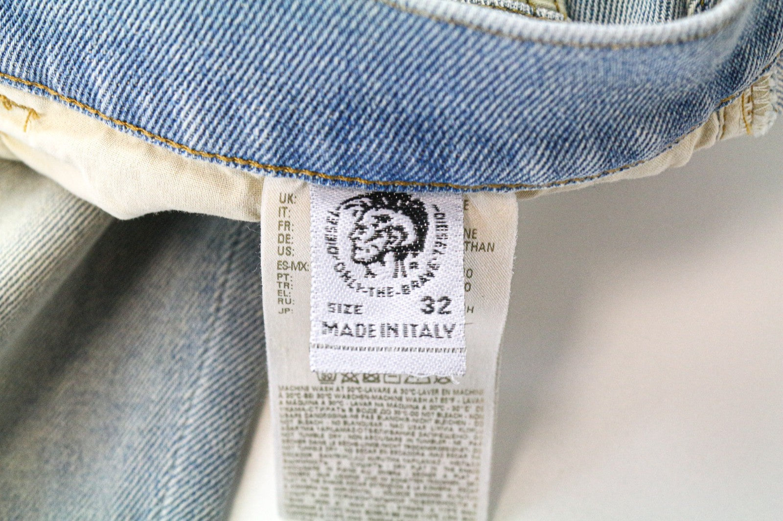 DIESEL D-Eetar 081AK Men's Tapered Jeans W32/L32 Blue Stretch Carrot Aged Look