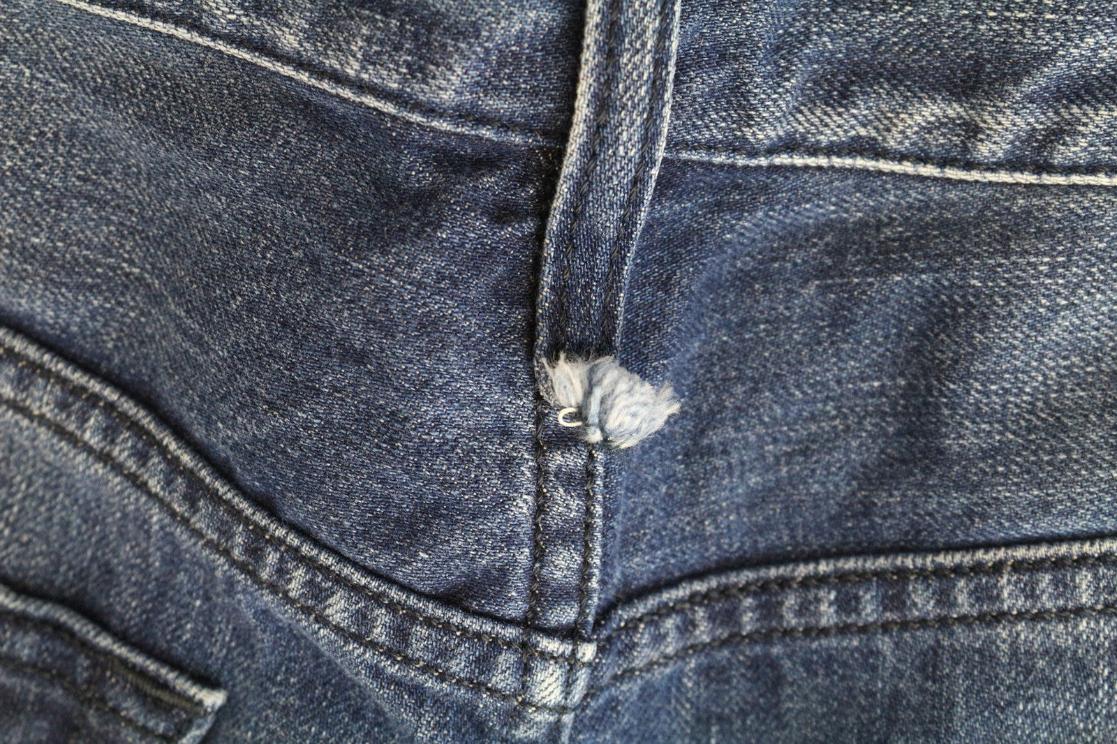 DIESEL Mharky 080AH Men's Jeans W34 Skinny Blue Distressed Wash 5-Pocket Fit