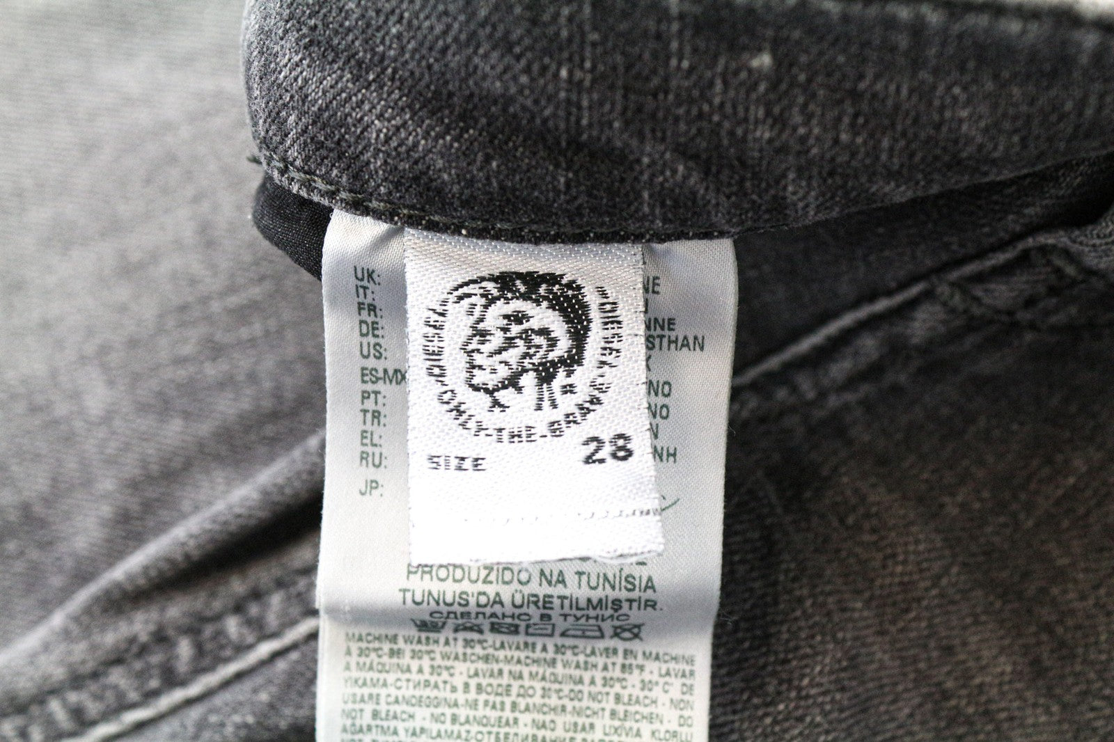 DIESEL D-Eetar 0890F Men's Jeans W28/L32 Carrot Fit Grey Distressed Stretch