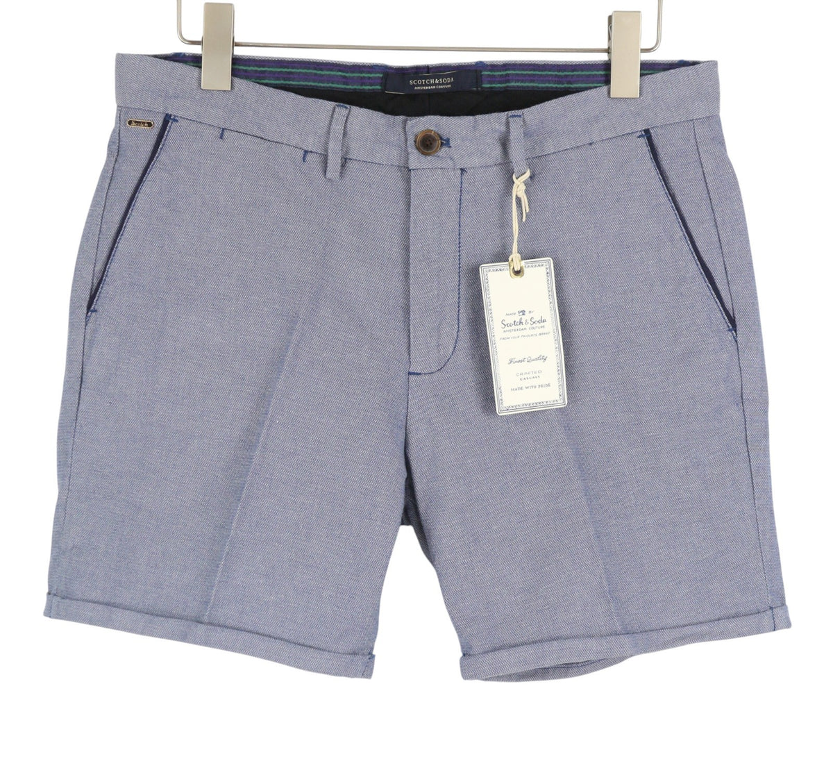 Blaue Shorts