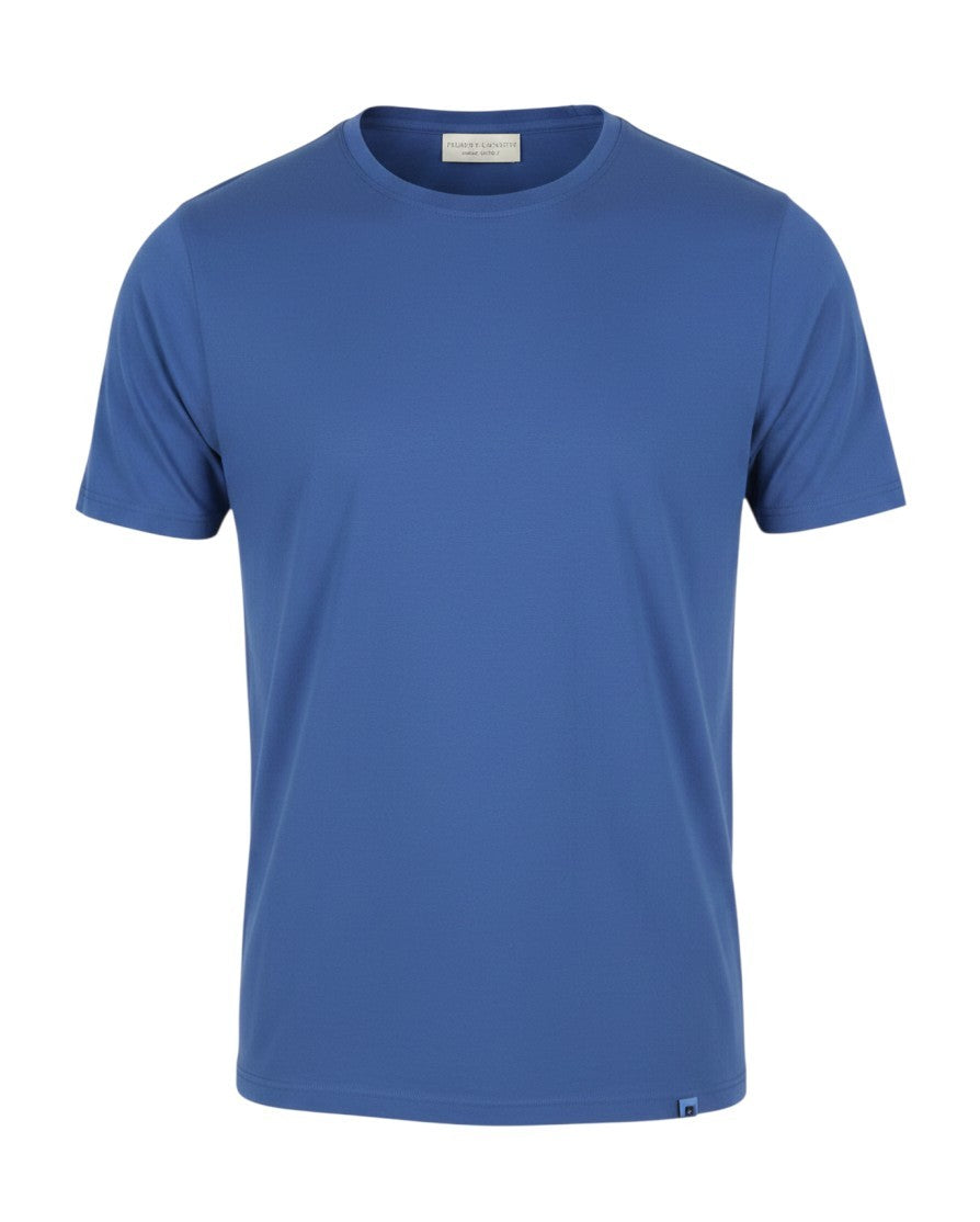 Blaues T-Shirt
