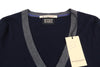 Blauer Strickpullover