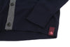 Blauer Strickpullover