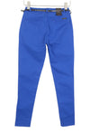 Blaue Baumwollhose