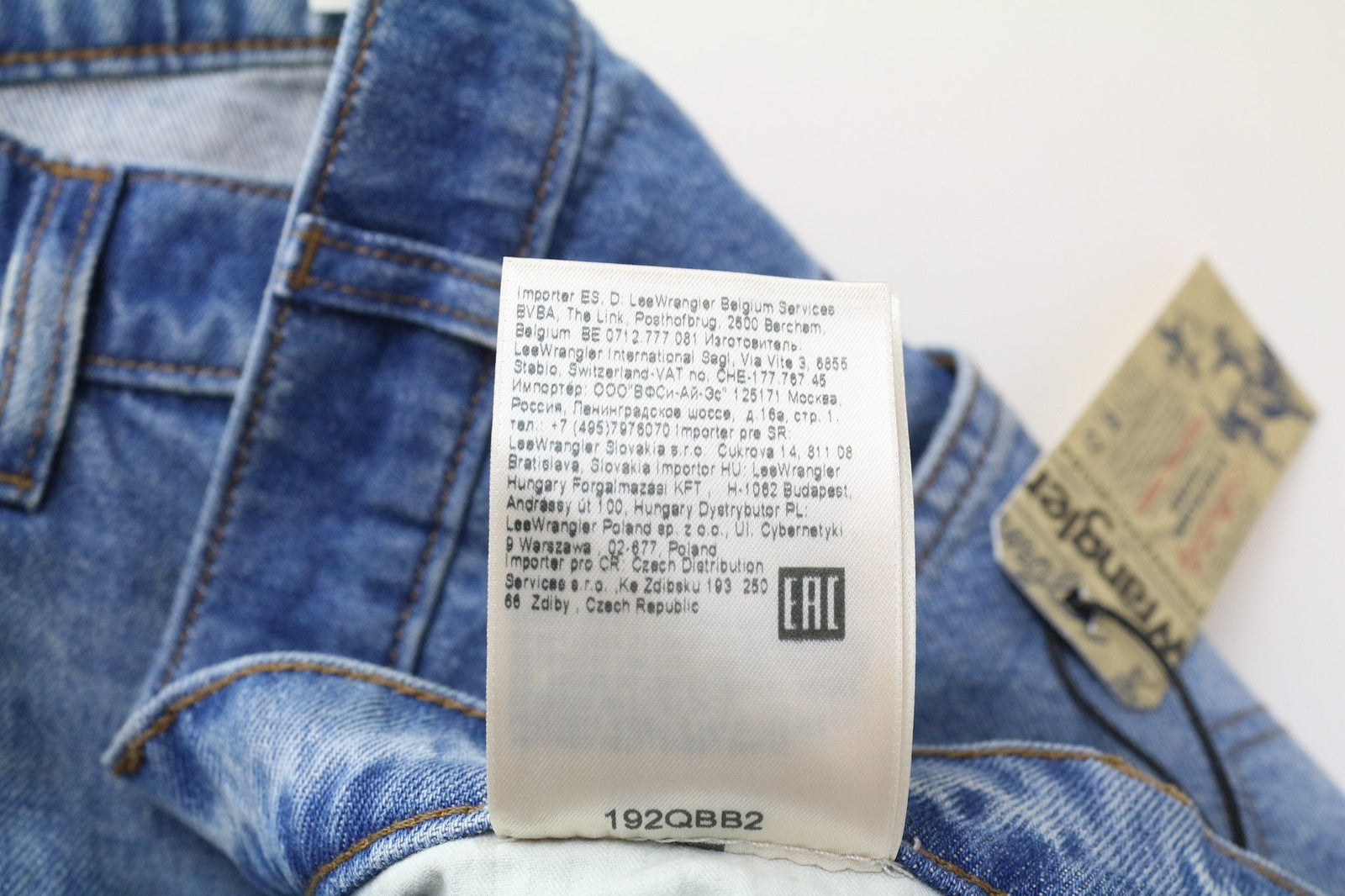 WRANGLER Greensboro Men's Jeans W32/L32 Straight Regular Ripped Washed Blue