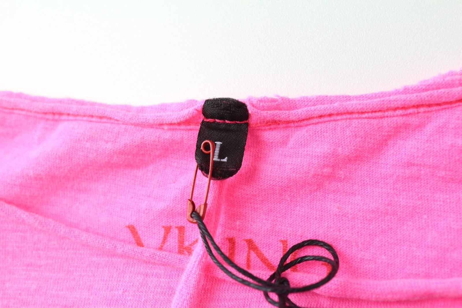 VKING Men's T-Shirt L Neon Pink Cotton Crewneck Short Sleeve Casual Tee