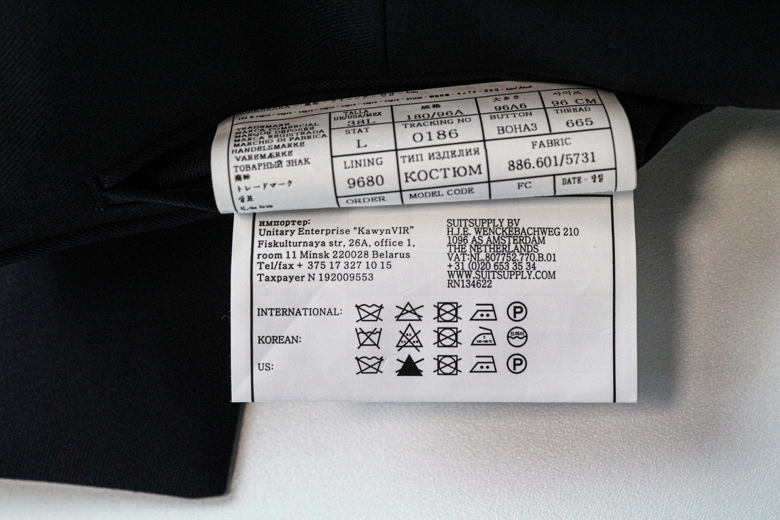 SUITSUPPLY Ferrara vyriška liemenė, UK38L, mėlyna, vilnonė, plona, ​​V formos iškirpte, klasikinio kirpimo 