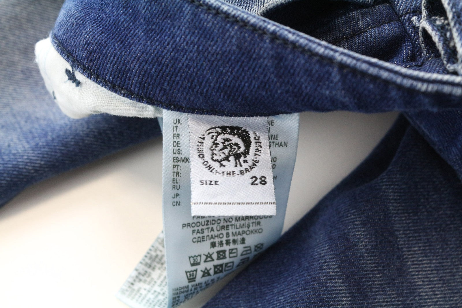 DIESEL D-Bazer 0090D Men's Jeans W28/L32 Washed Blue Stretch Tapered Fit Cotton