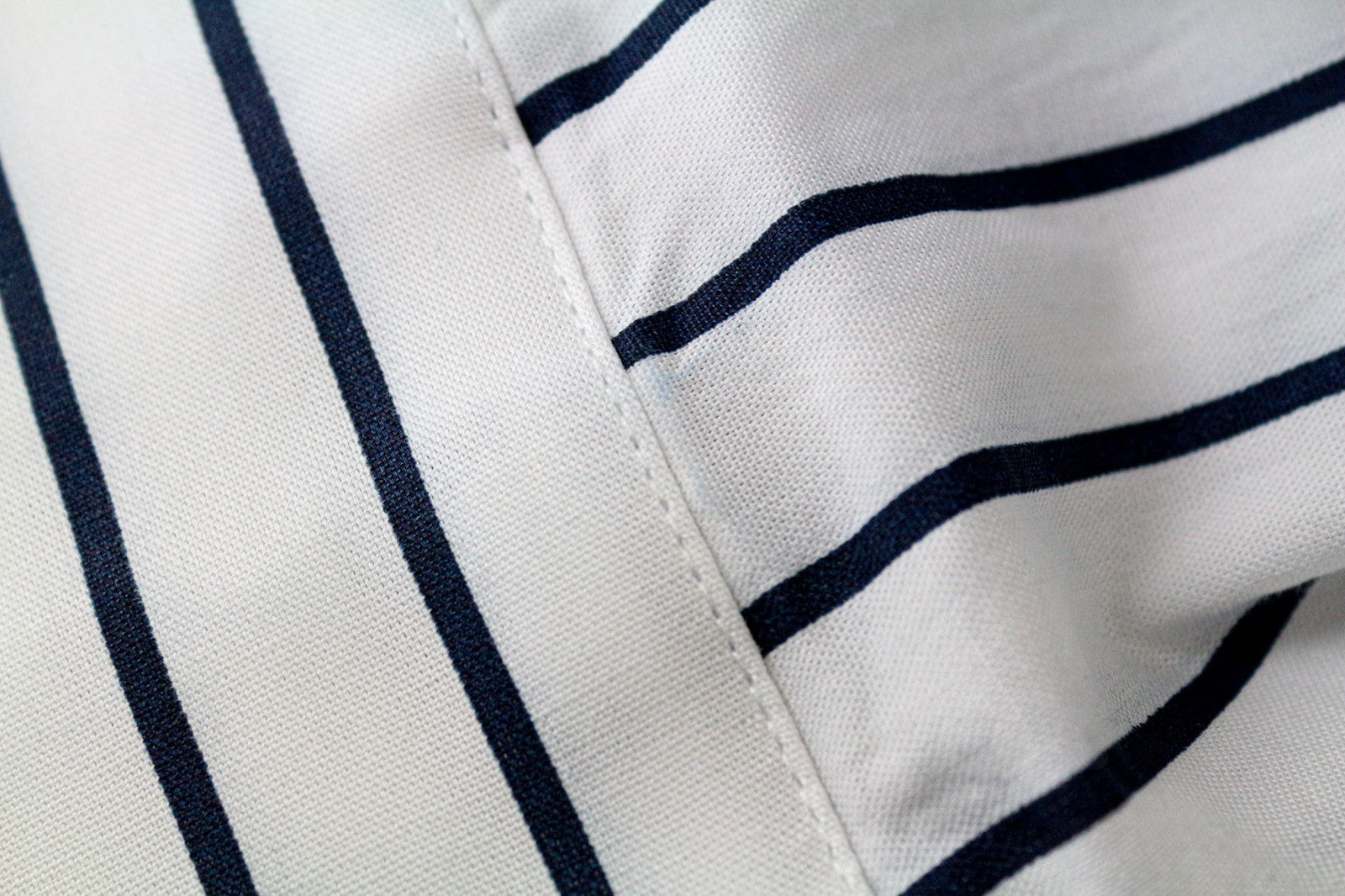 SCOTCH & SODA Men's Shirt M White Pinstriped Cotton Asymmetrical Long Fit