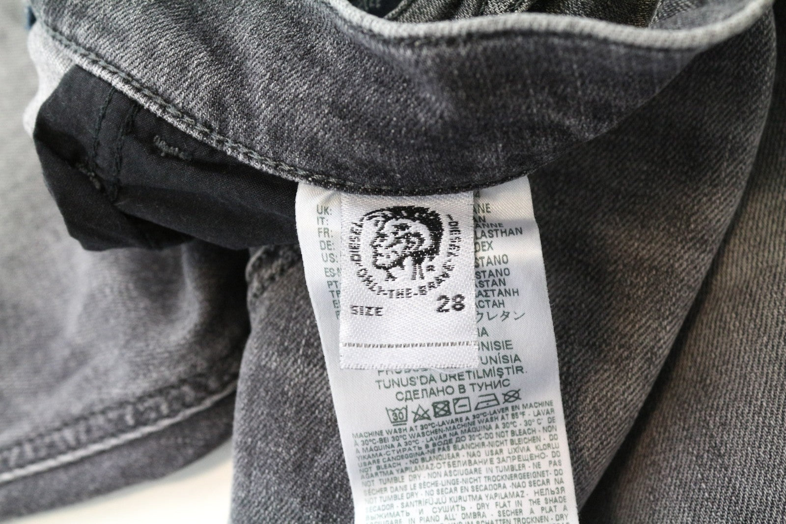 DIESEL D-Eetar 0890F Men's W28/L32 Grey Cotton Stretch Ripped Taper Jeans