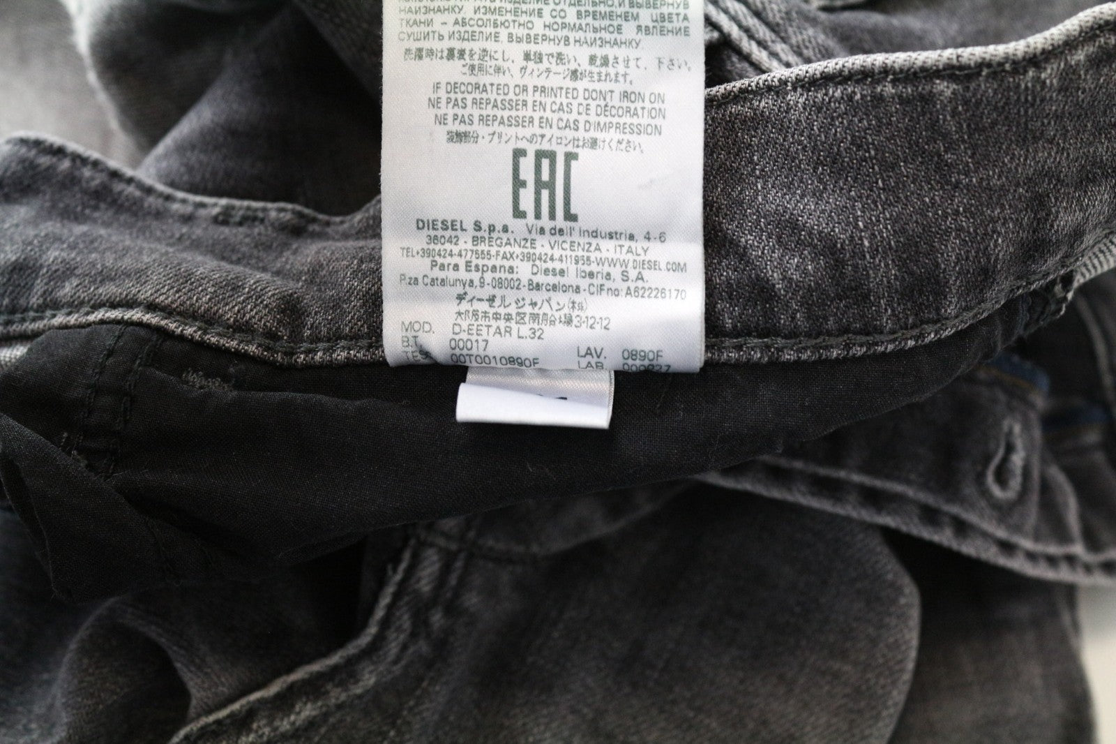 DIESEL D-Eetar 0890F Men's W28/L32 Grey Cotton Stretch Ripped Taper Jeans