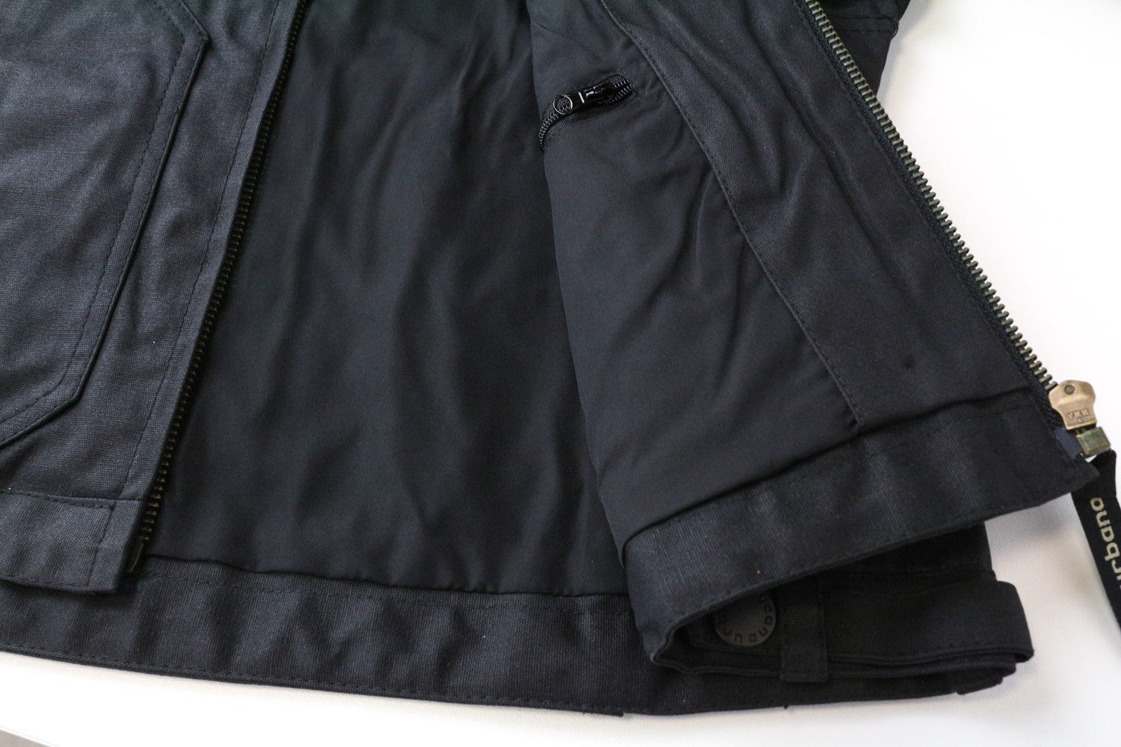 TUCANO URBANO Queen moteriška IT40 juoda vaškuota medvilninė motociklininko striukė, kvėpuojanti 