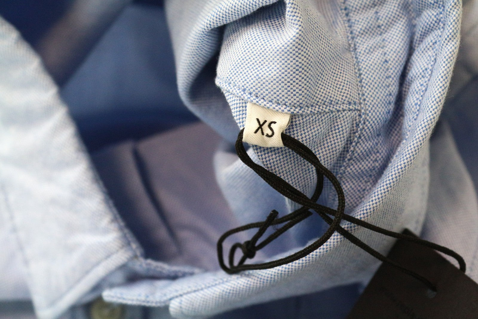 REPLAY vyriški marškinėliai XS dydžio, šviesiai mėlyni melanžo spalvos, grynos medvilnės, laisvalaikio stiliaus, su kišenėmis. 