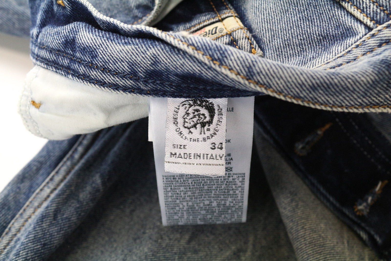 DIESEL Dagh-XP 084ZS Men's Jeans W34/L30 Straight Non-Stretch Blue Distressed