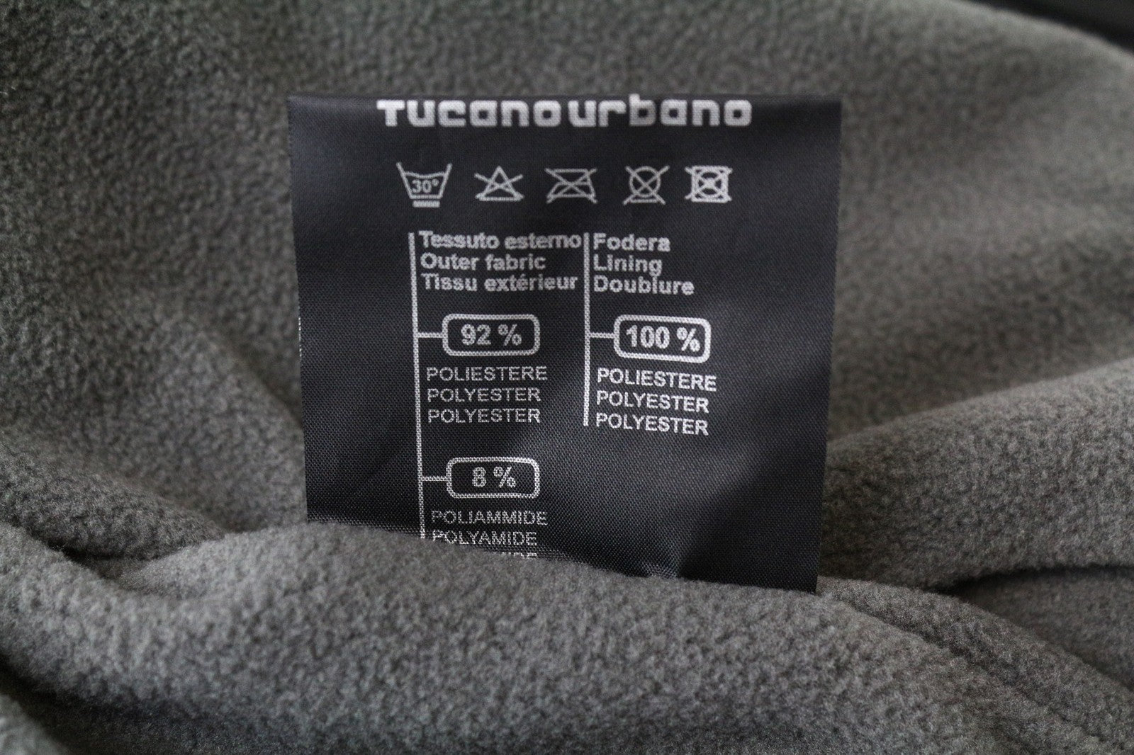 TUCANO URBANO WSP moteriška moteriška striukė IT40 juoda su gobtuvu ir vandeniui atspariu užtrauktuku 