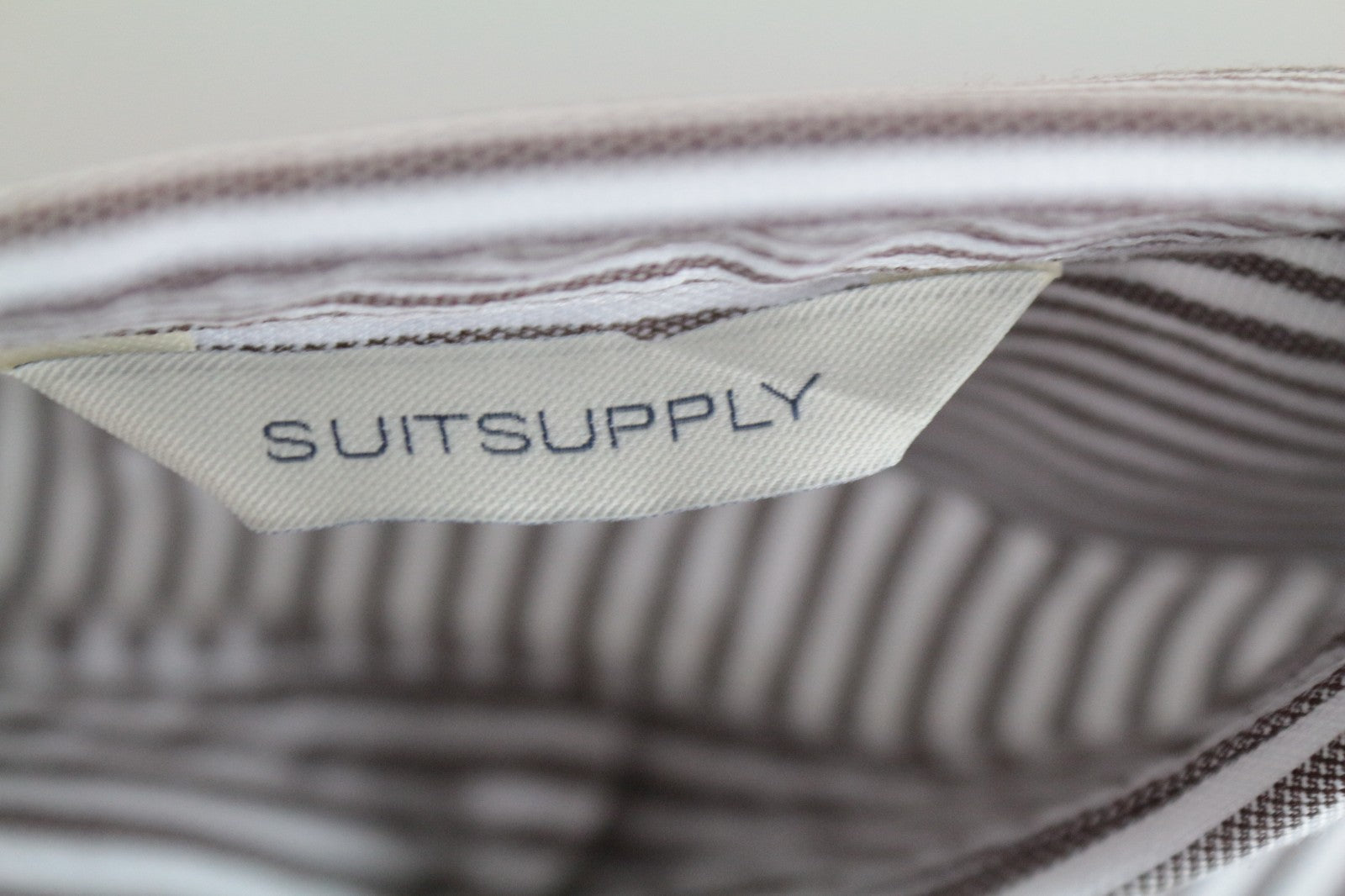 SUITSUPPLY Men's Formal Shirt 41/16 Traveller Slim Fit Brown Striped Melange