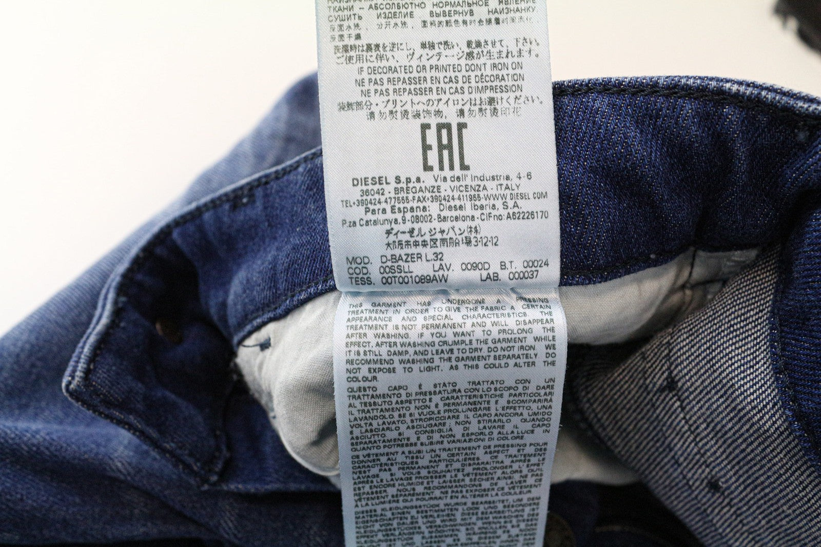 DIESEL D-Bazer 0090D Men's Jeans W28/L32 Washed Blue Cotton Tapered Fit Pants