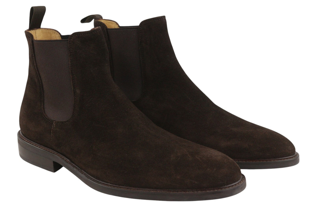 Braune Lederstiefel