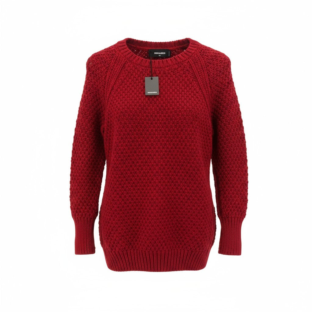 Roter Wollpullover