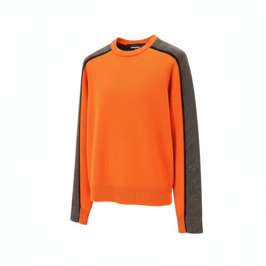 Orangefarbener Wollpullover