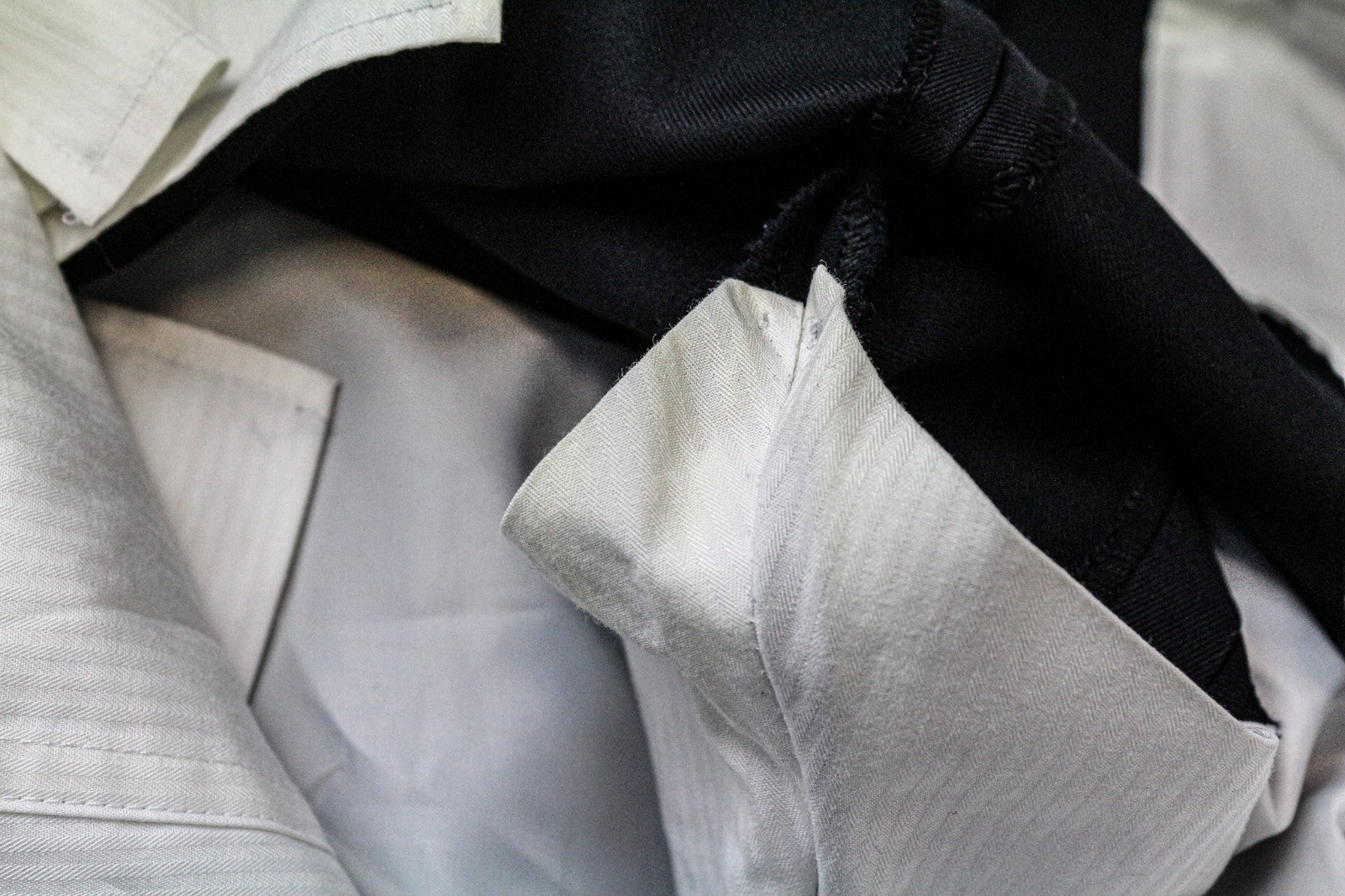 SUITSUPPLY Ferrara Men's Suit UK46R Navy Blue Wool 2 Piece Trousers Waistcoat